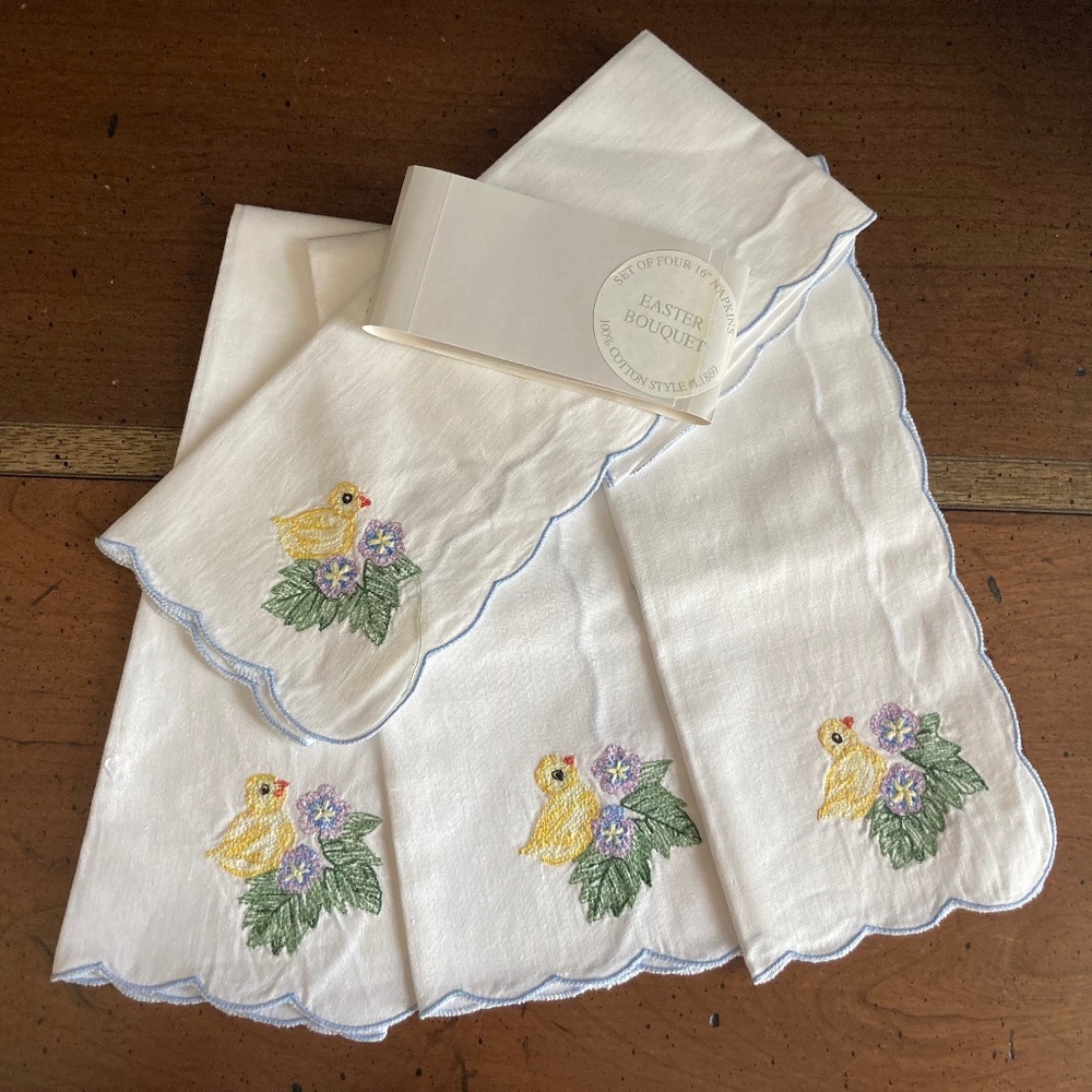 Easter Napkins Set of 4 White with Embroidery Yellow duckling and purple flowers